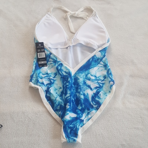 6. Solé East one piece - Picture 4 of 6